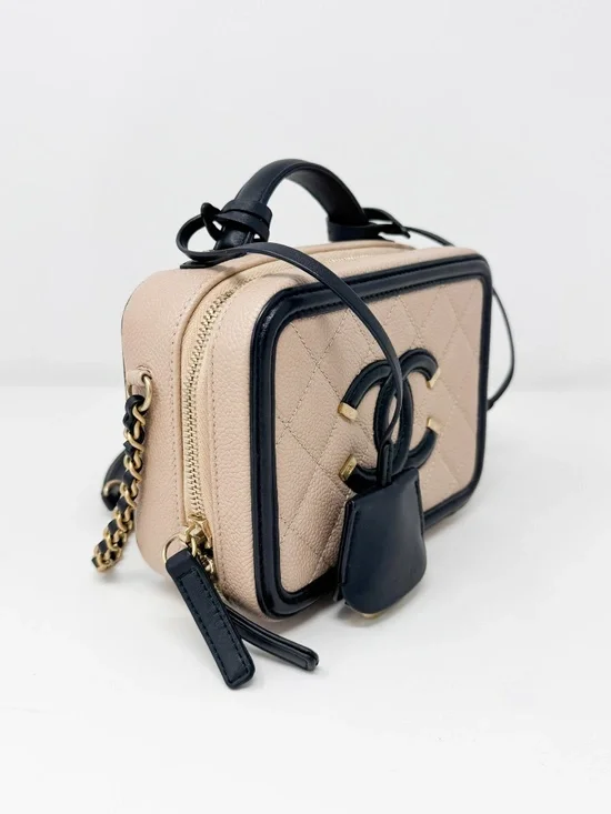 Chanel Beige Filigree Vanity Case - Picture 2 of 10